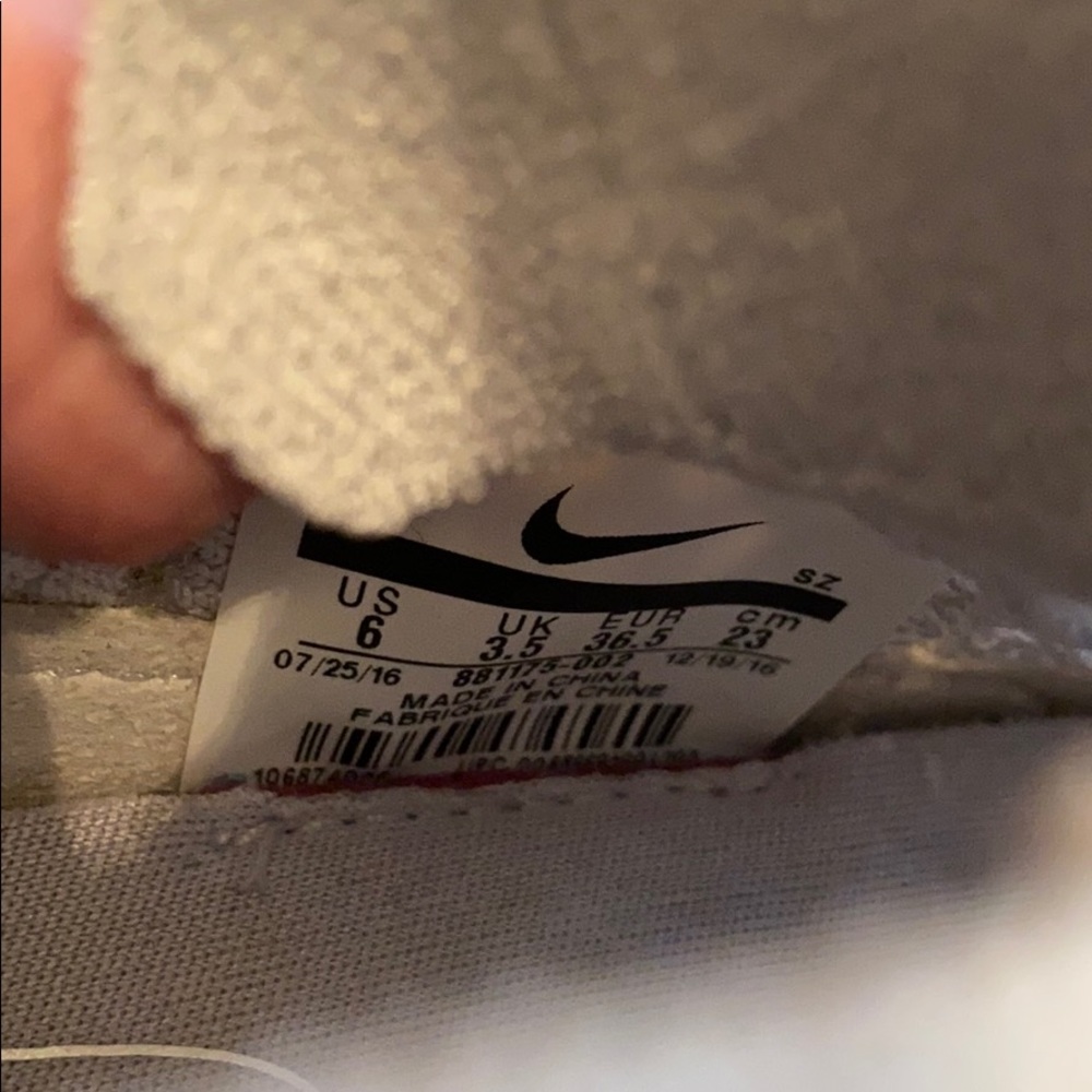 grey sneakers - Picture 8 of 8